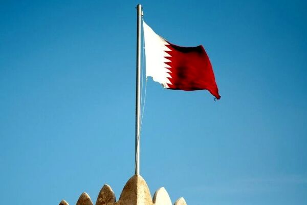 قطر: ترافیک تنگه هرمز 80 درصد کاهش یافت