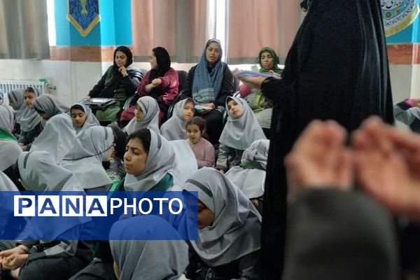 جشن دهه فجر و اعیاد شعبانیه در مدارس ناحیه دو شهرری 