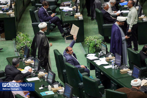 اعلام وصول ۴ سوال از وزرای ارتباطات و بهداشت 