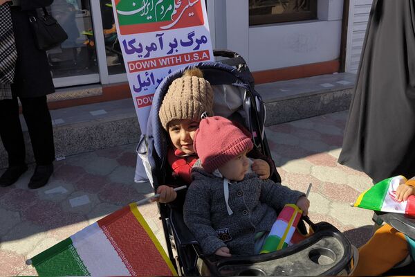 راهپیمایی ۲۲ بهمن در چهل و ششمین سالگرد پیروزی شکوهمند انقلاب اسلامی در شهرستان آباده