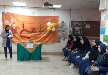 گرامیداشت روز پدر توسط دانش‌آموزان در منطقه بیرانشهر