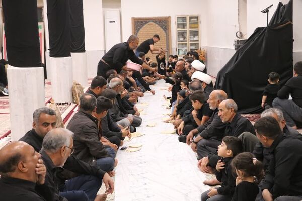 تشییع آلاله گمنام فاطمی در بندرخمیر 