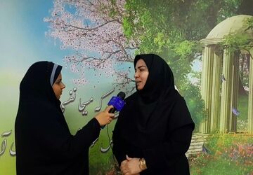 اولین نشست انجمن ادبی پژوهش سرای دانش آموزی شهید چمران ناحیه۴