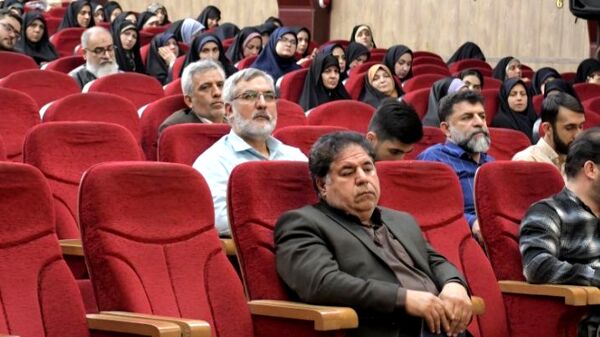 نقش بی‌بدیل مربیان تربیتی در شکوفایی نسل آینده در همایش منطقه ۵ تهران بازخوانی شد