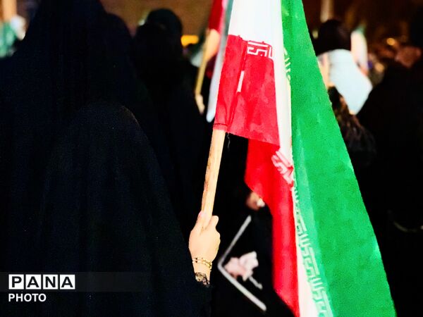 نمایش اقتدار مردم عنبرآباد در آخرین چهارشنبه سال