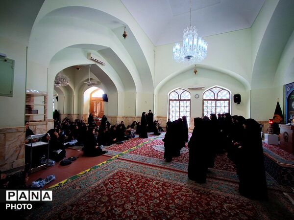 اجتماع خواهران خورشید در زیارتگاه شهید آیت‌الله مدرس (ره)