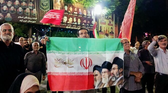 میدان امام (ره) خرم‌ آباد کانون تجدید بیعت با شهدای راه انقلاب