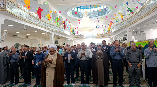 نماز باشکوه عید قربان در شهرستان آباده
