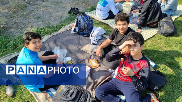 صبحانه سالم دبیرستان نمونه دولتی پژوهش آشخانه 