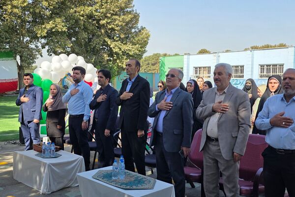 آیین افتتاحیه زمین چمن مصنوعی دبستان اسماعیل سامنی ناحیه ۲ بهارستان
