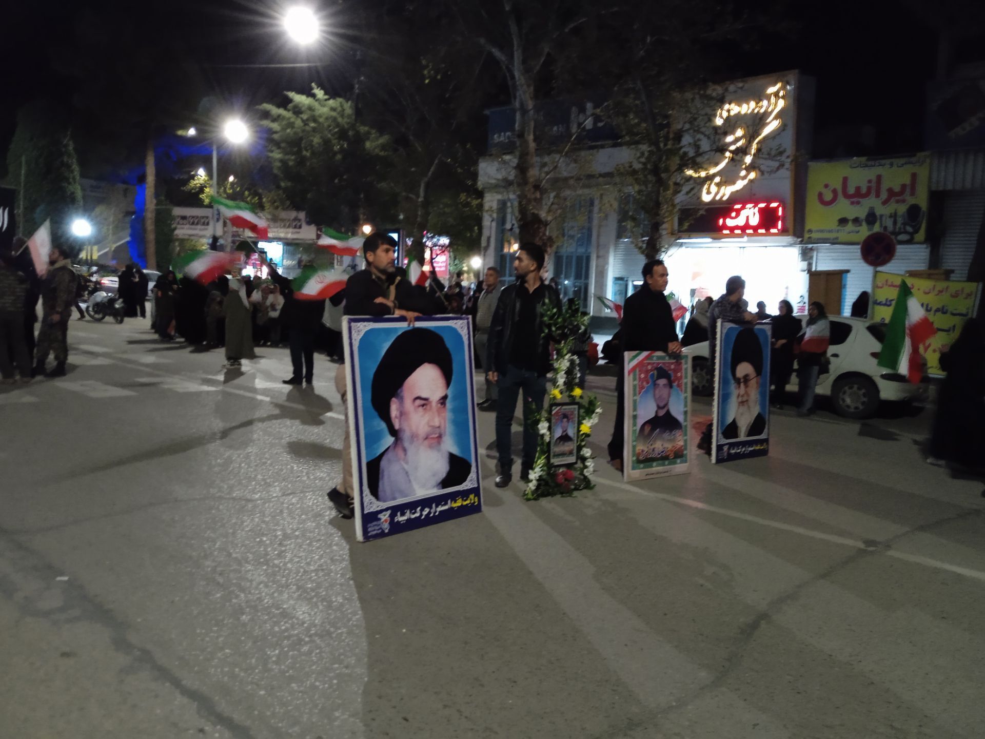 تشییع پیکر شهید رضا روزگرد در نیشابور