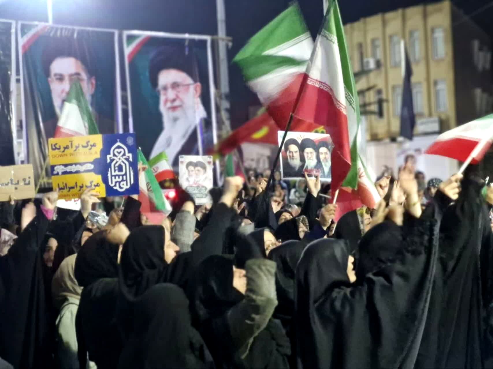 اجتماع مردمی حامیان انقلاب اسلامی در گلوگاه