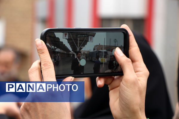 بازدید خبرنگاران از ایستگاهای اتوبوس شهری و حمل‌ونقل یزد