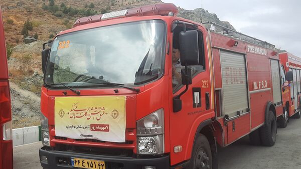 رژه ناوگان خودرویی آتش‌نشانی مشهد 
