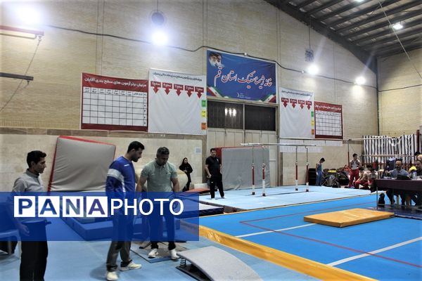 مسابقات انتخابی تیم ملی جوانان ژیمناستیک هنری در قم