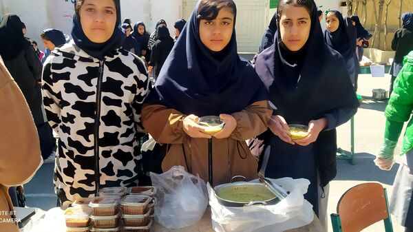 بازارچه مدرسه حاج عبدالله کاظمی شهرستان الیگودرز
