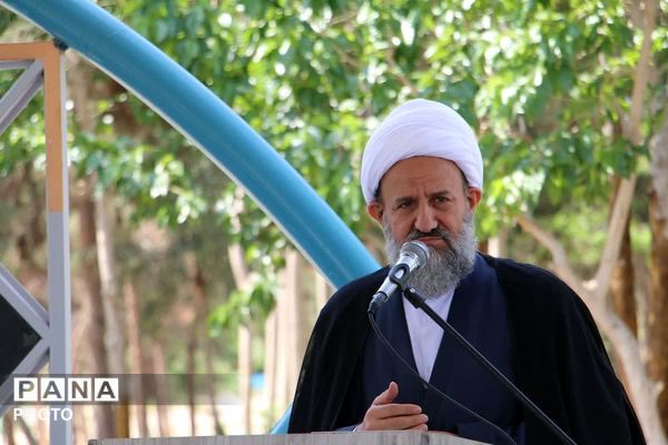 گرامی داشت مقام معلم و آئین گلباران مزار شهدای گمنام
