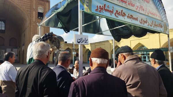 گذری بر فعالیت چایخانه مسجد جامع در سومین جمعه آذر ماه 