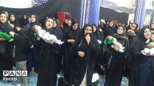 همایش بزرگ شیرخواران حسینی در قروه