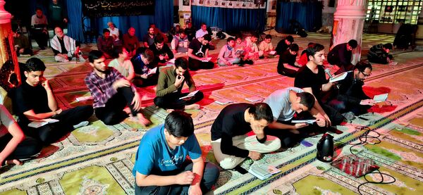 برگزاری مراسم اعتکاف پدر پسری در مسجد جامع آشخانه