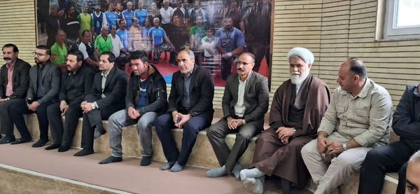 نواختن زنگ زورخانه ای و پهلوانی در شهرستان سلسله 