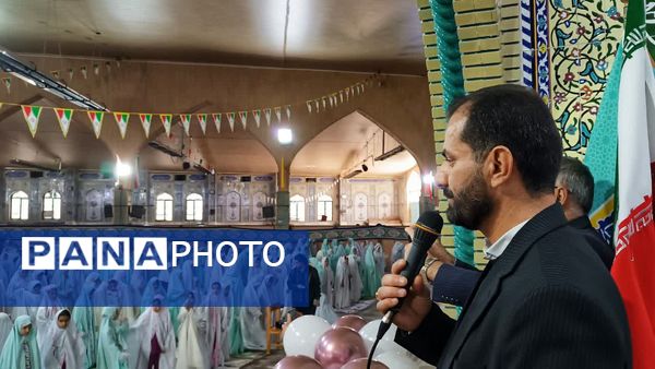 نماز جماعت انسجام‌بخش جشن تکلیف دختران بویراحمدی