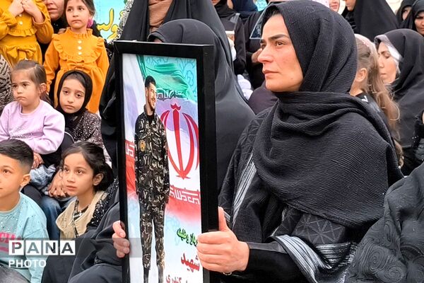 همایش مادر و دختری جان فدا در بهارستان دو