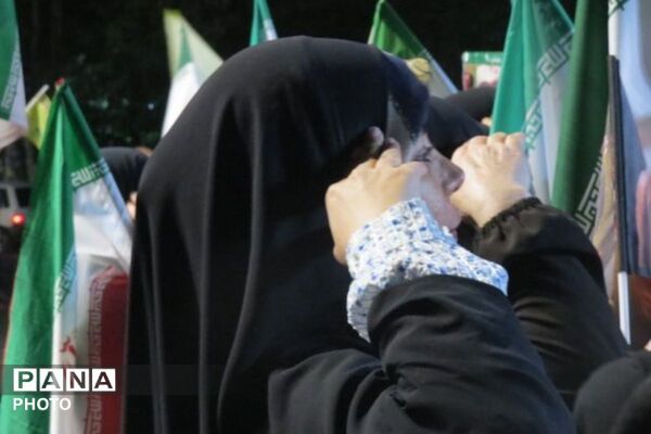 خیابان را رها نمی کنیم