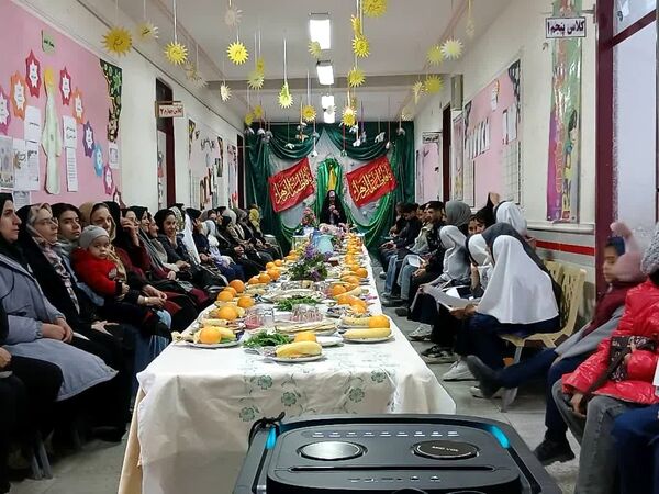 بزرگداشت روز مادر در دبستان ۲۲ بهمن آباده