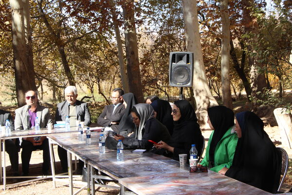 نشست خبری ششمین جشنواره قرمه مهریز در باغ جهانی پهلوان پور