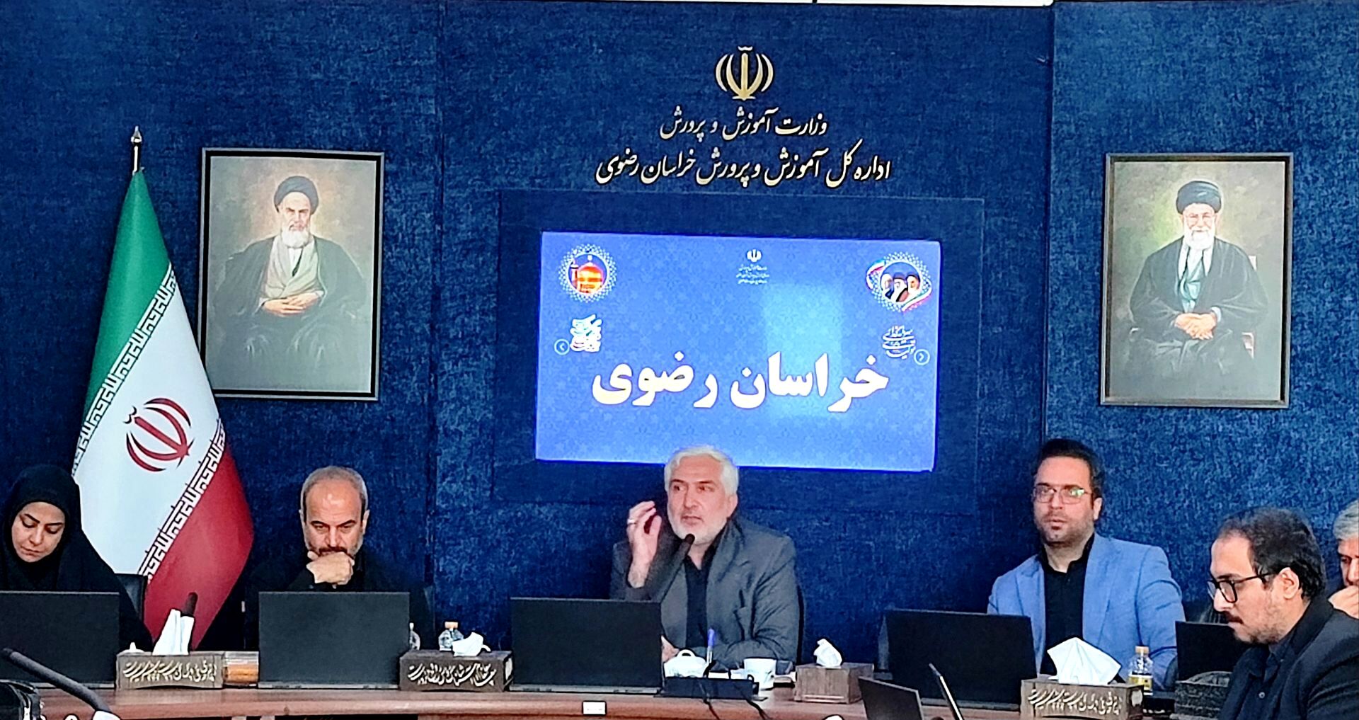 نظام آموزشی در مسیر نوسازی؛ از آموزش سنتی تا یادگیری مبتنی بر فناوری‌های نوین