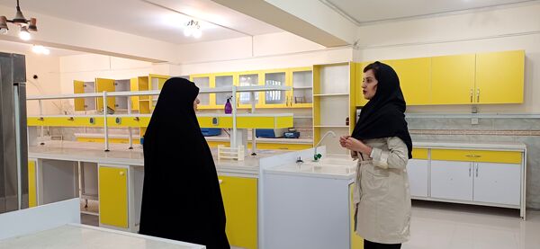 کارگاه آشنایی با تجهیزات آزمایشگاه کشت سلول و تکنیک‌های آسپتیک