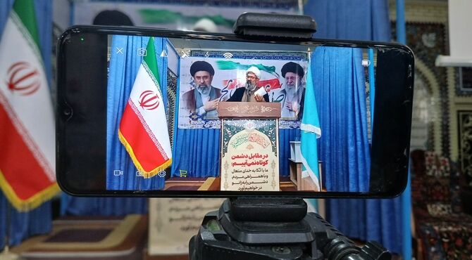 حماسه حضور در نماز جمعه شهرستان بن