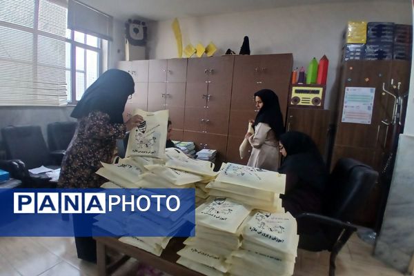 آماده‌سازی و توزیع کتب درسی برای سال تحصیلی جدید در مدارس ملارد