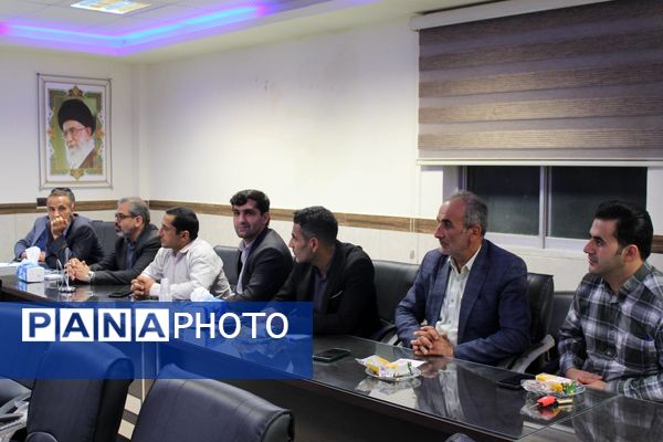 جلسه شورای اداری بخشداری بندپی شرقی 