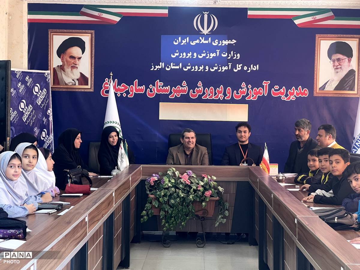 اولین جلسه آموزش خبرنگاری برای دانش‌آموزان پانا در هشتگرد 