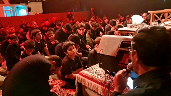 مراسم عزاداری شب شهادت امام حسن عسکری (ع) در امامزاده سید حمزه 