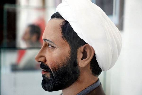 رونمایی از سردیس شهیدان رجایی و باهنر در دفتر وزیر آموزش و پرورش