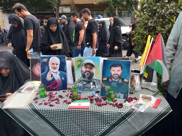استقبال دلدادگان اباعبدالله الحسین (ع) از پیاده‌روی جاماندگان اربعین حسینی‌ 