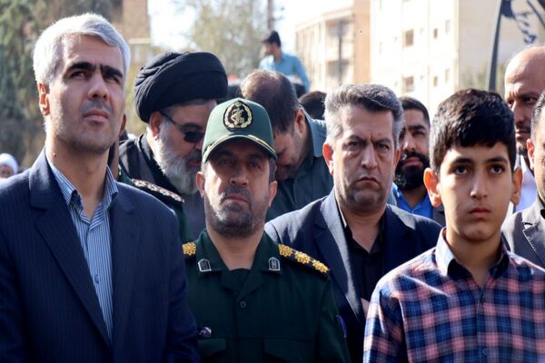 حضور پرشور دانش‌آموزان پاکدشتی در راهپیمایی روز ۱۳ آبان