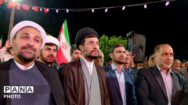 نود و سومین حضور پرشور مردم تویسرکانی در تجمع شبانه