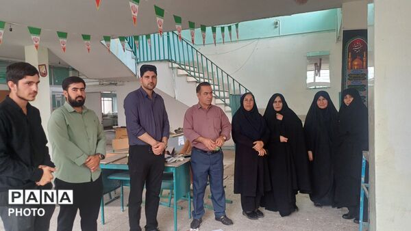 بازدید فرمانده سپاه پاسداران کوهدشت ازاجرای طرح شهید عجمیان در مدرسه معرفت شهرستان کوهدشت