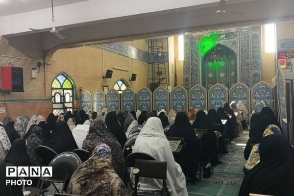 ماه مبارک رمضان، فرصتی برای منور شدن قلوب به نور قرآن