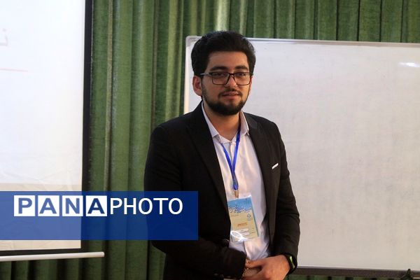 دومین جشنواره تدریس برتر در دبیرستان حکمت بهارستان‌۲