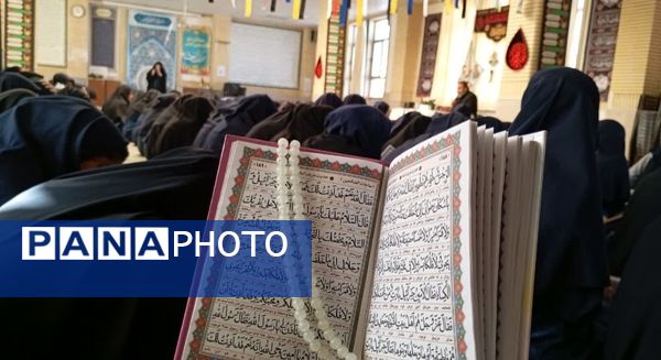 ایام فاطمیه و فضایی با نور و معنویت در دبیرستان نمونه محبوبی 