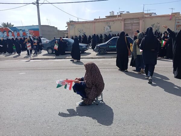 راهپیمایی 22 بهمن در لارستان 