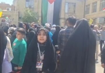 آخرین جمعه ماه رمضان روز مبارزه با استکبار جهانی 