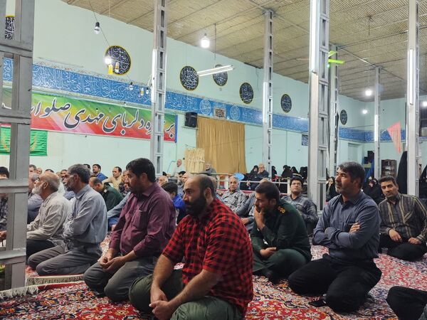 صغاد در سوگ و افتخار شهدا؛ مسجدالنبی میزبان یادواره‌ای معنوی