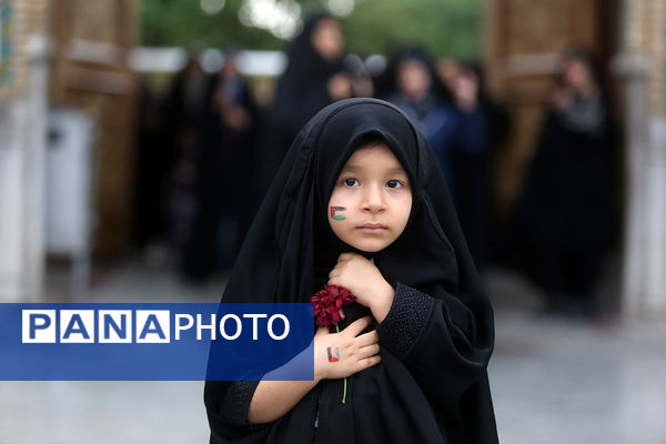 تشرف دختران به زیارت حرم مطهر حضرت معصومه(س)