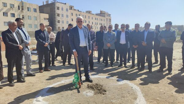 آیین کلنگ زنی آموزشگاه جعفر برزگر ناحیه یک مشهد